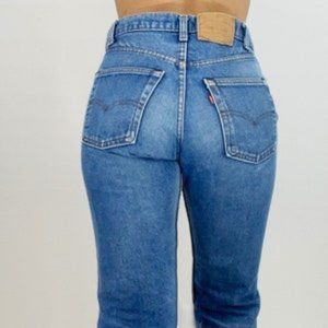 Vintage Levis 505 (size 27/28)